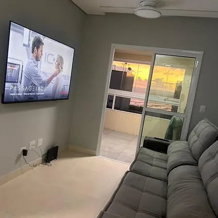 Apto Beira Mar - Aconchegante _ Varanda Gourmet - Wifi - Netflix - Tv A Cabo - Praia Grande Exterior foto